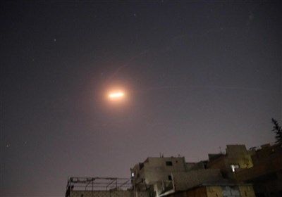  انهدام ۲ موشک از ۸ موشک شلیک شده رژیم صهیونیستی به حومه دمشق 