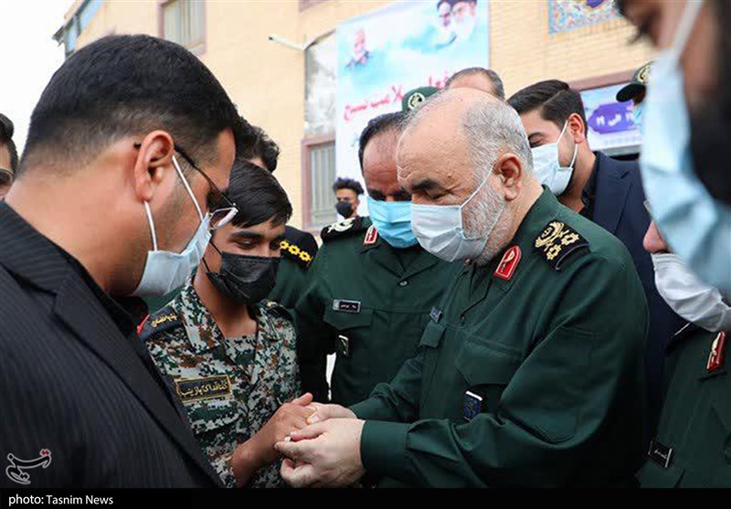 بازدید فرمانده کل سپاه از اجرای گام پنجم طرح شهید سلیمانی در یزد + تصاویر