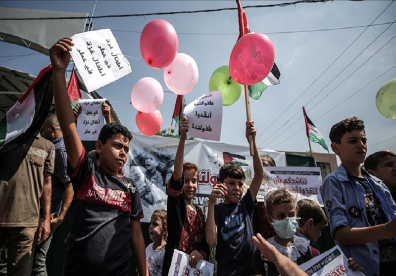 Gaza Children Demand End to Israeli Blockade