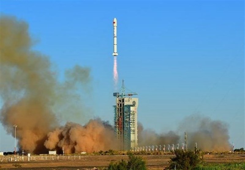 چین 3 ماهواره آزمایشی به فضا پرتاب کرد