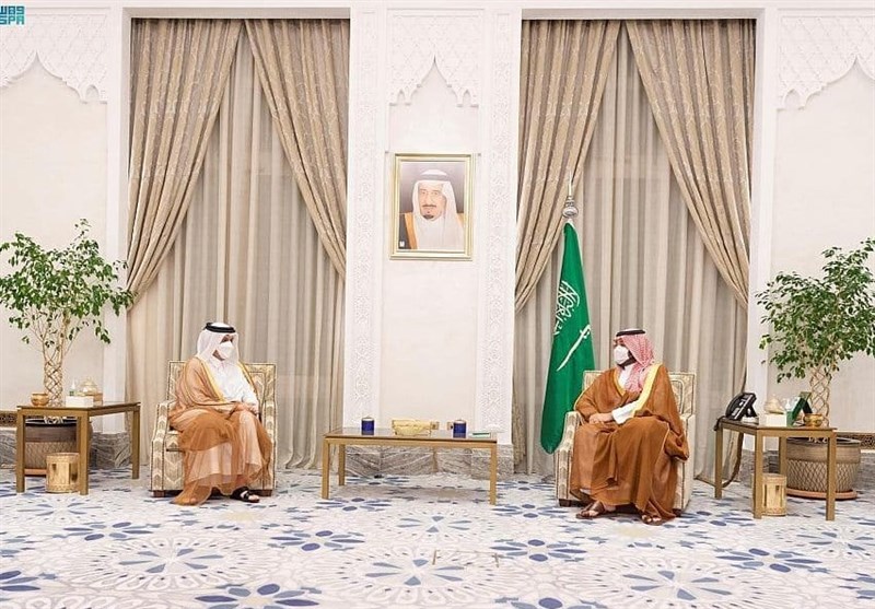 وزیر خارجه قطر در کاخ نیوم با ولیعهد عربستان دیدار کرد