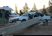 مصدومیت 11 نفر در واژگونی خودروی حامل اتباع غیر‌مجاز در کرمان
