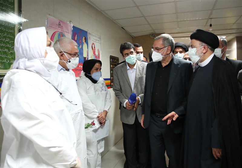 بازدید رئیس جمهور از بیمارستان کرونایی رازی اهواز / دستور رئیسی برای رفع فوری کمبودهای بهداشتی و درمانی خوزستان + تصاویر