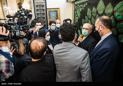وزیر الخارجیة الجدید یودع ظریف