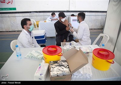 تزریق واکسن‌ کرونا در بیمارستان ارتش - کرمانشاه