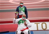 استقبال از نایب‌قهرمان پارالمپیک توکیو در گلستان شهدای اصفهان/ مختاری: از شهید خرازی انرژی می‌گیرم
