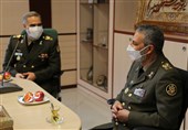 فرمانده کل ارتش با وزیر دفاع دیدار کرد
