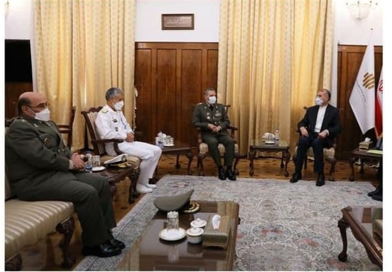 دیدار سرلشکر موسوی با امیر عبداللهیان/ آمادگی ارتش برای همکاری با دستگاه دیپلماسی کشور