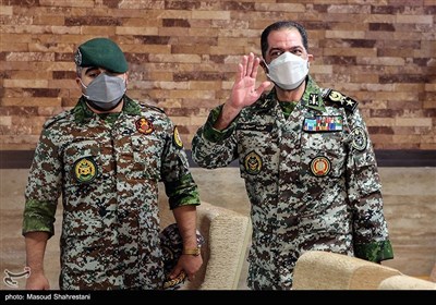 ورود امیر علیرضا صباحی فرد فرمانده نیروی پدافند هوایی ارتش به محل برگزاری نشست خبری