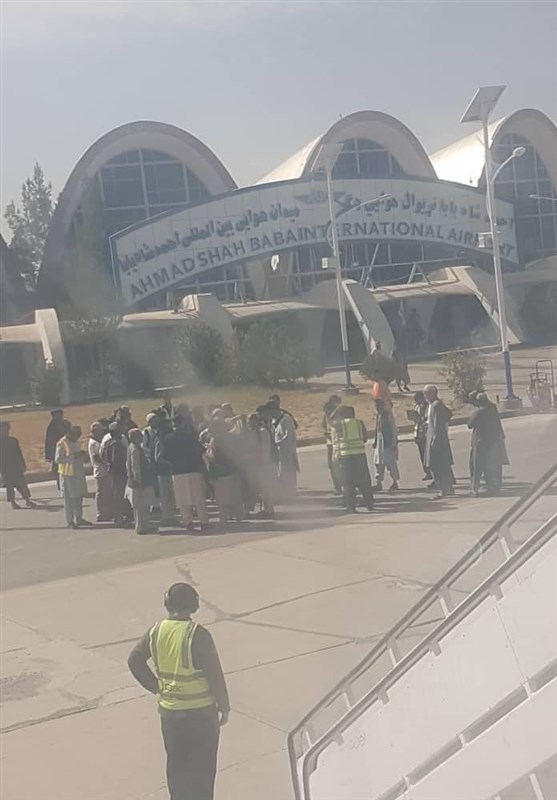 نخستین پرواز مسافربری در «قندهار» پس از تسلط طالبان بر افغانستان