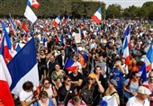برگزاری اعتراضات ضد قواعد کرونایی در فرانسه برای هشتمین هفته متوالی
