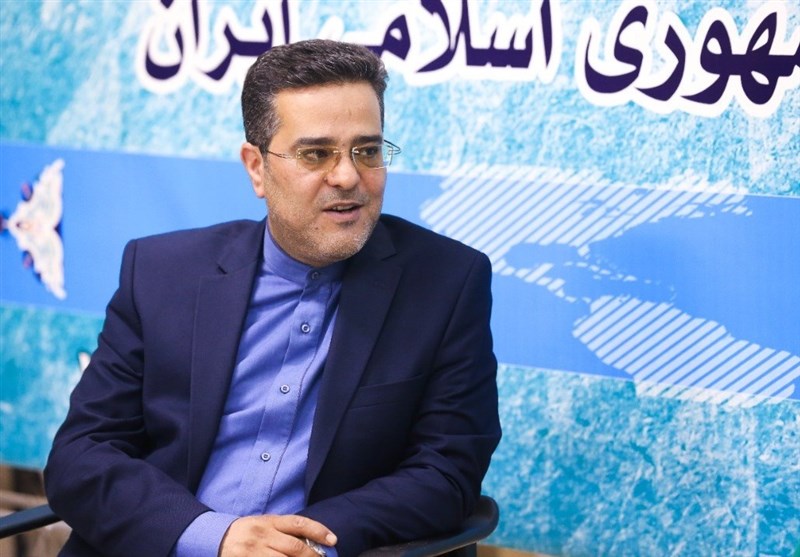 فارسی: ظرفیت برنامه‌های فرهنگی در خارج از کشور با وجود تحریم‌ها افزایش یافت