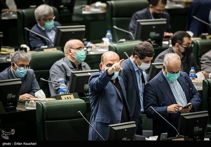 MPs Laud Iranian Army for War Game, Caution Caucasus Actors