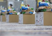 12 میلیارد ریال بسته معیشتی در طرح شمیم حسینی در استان بوشهر توزیع شد