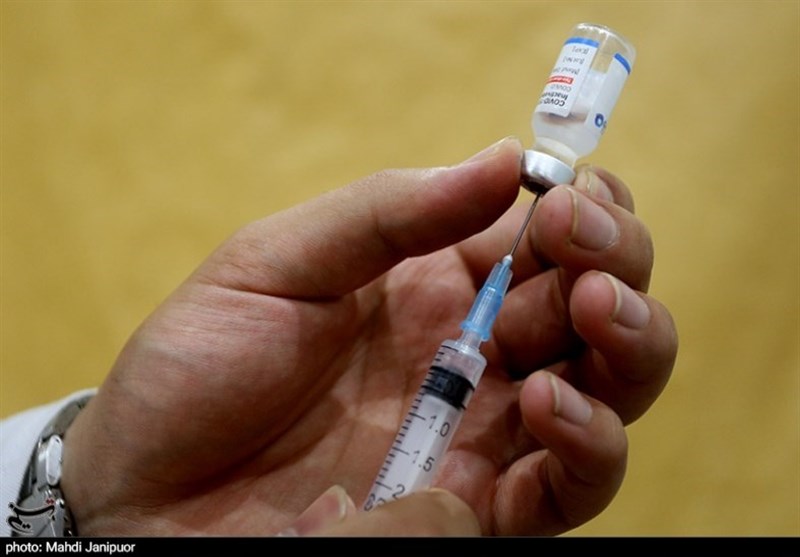 افراد بالای 45 سال برای تزریق واکسن کرونا ثبت‌نام کنند