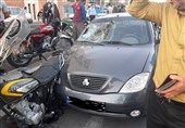 تصادف دلخراش موتورسیکلت با تیبا + تصاویر