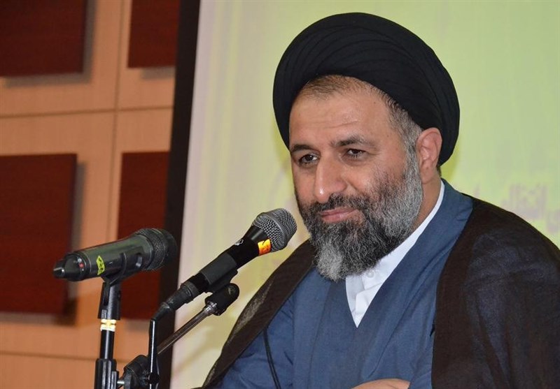 172 روحانی برای اجرای رزمایش همدلی مومنانه نذر حسینی به کلانتری‌ها اعزام شدند
