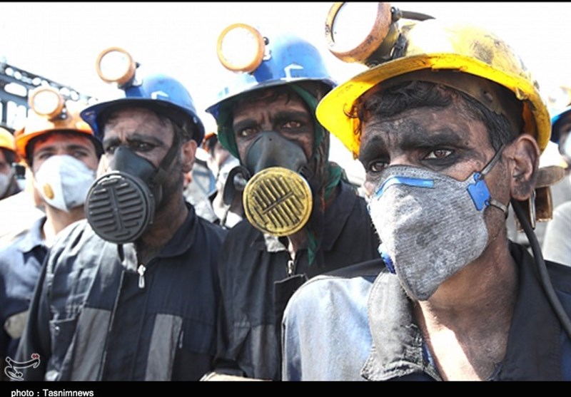 بازدید رئیس جمهور از معادن زغال سنگ پروده طبس به روایت تصویر