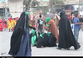 حرکت کاروان اسرای کربلا به صورت نمادین در شهرقدس به نمایش درآمد
