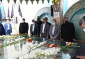 سرپرست وزارت آموزشوپرورش در مراسم غبارروبی گلزار شهدای گمنام کرج حضور یافت