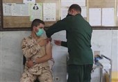 سربازان سپاه اصفهان در گام پنجم طرح شهید سلیمانی واکسینه شدند