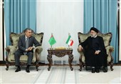 Iranian, Turkmen Presidents Underscore Closer Cooperation