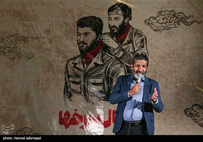 روایتگری حاج حسین یکتا در کهف الشهداء تهران در حاشیه مراسم رونمایی از مستند دستمال سرخها 