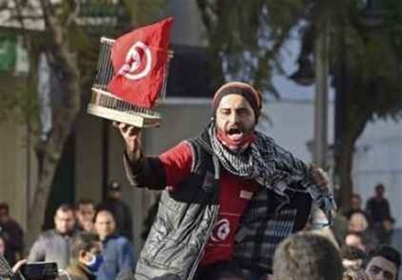 اولین تجمع مخالفان و موافقان «قیس سعید» در تونس