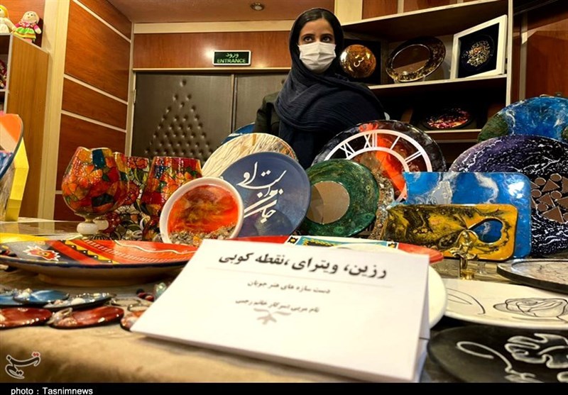 دستاوردها و دست‌سازه‌های هنری بانوان استان مرکزی به روایت تصویر