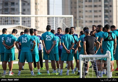 تمرین تیم فوتبال سپاهان در تهران