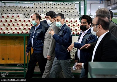 افتتاح خط تولید 1000 تُنی نخ پنبه پلی‌استر در یزد با حضور فتاح