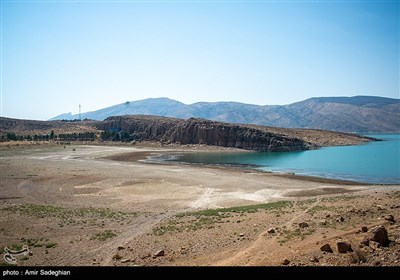 کم آبی شدید سد درودزن که یکی از منابع تامین آب شرب شهرستان های استان فارس و همچنین دریاچه بختگان می باشد. 