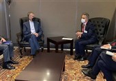 Iranian, Swiss FMs Call for Enhancement of Tehran-Bern Ties