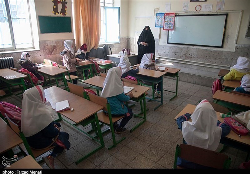 بازگشایی مدارس در استان‌ها| از کمبودهای آموزش غیرحضوری در کرمانشاه تا کارکردهای حضور دانش‌آموزان در کلاس درس + فیلم