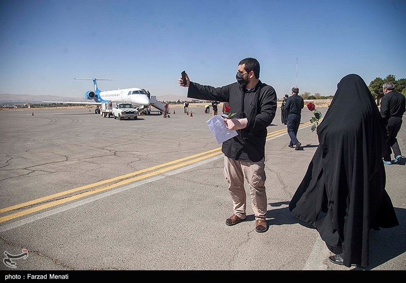 زائران اربعین از فرودگاه شهید اشرفی کرمانشاه به عراق اعزام شدند + فیلم