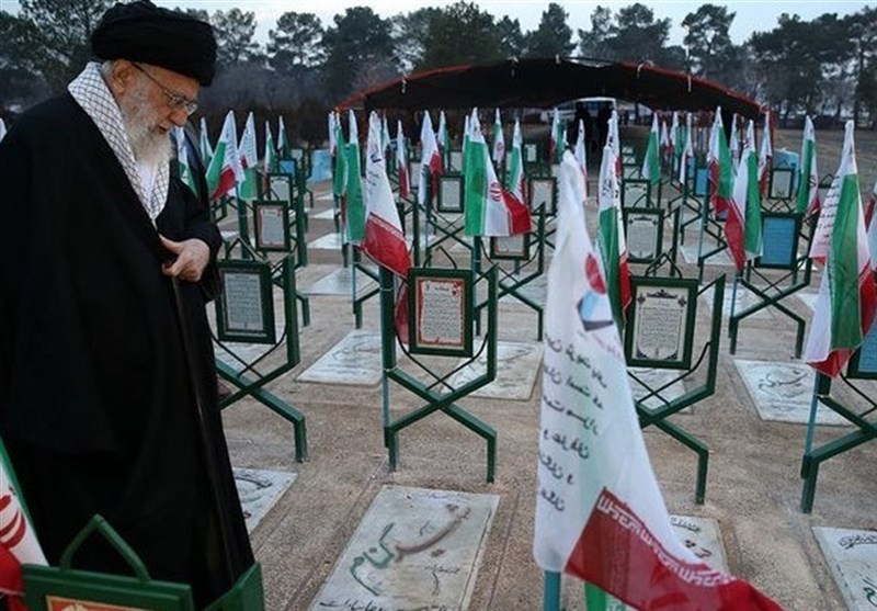 Martyrs’ Blood Marked Legitimacy of Islamic Republic on Forefront of History: Leader