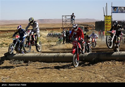 مسابقات قهرمانی موتورسواری سوپراندرو انتخابی تیم ملی در همدان