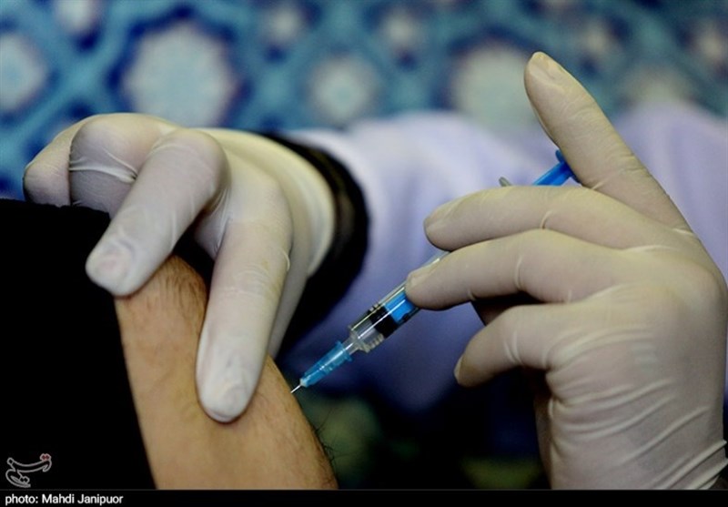 تزریق دوز سوم واکسن کرونا به افراد بالای ۴۰ سال آغاز شد