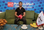 گفتوگوی تسنیم با قهرمان طلایی المپیک| گرایی: اهتزاز پرچم ایران برایم شیرین بود / با الگوگیری از سوریان و منش پهلوانی تختی کشتی میگیرم + فیلم