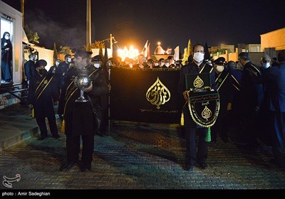 مراسم لاله گردانی خدام حرم مطهر حضرت شاهچراغ (ع)