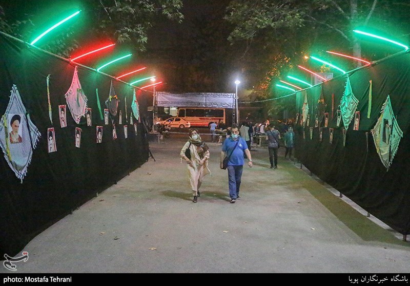 برگزاری موکب فرهنگی دانشجویان بسیجی در بوستان لاله