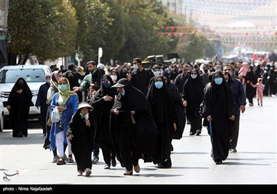 پیاده روی جاماندگان اربعین در مشهد