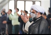 نماز ظهر اربعین در کیش به روایت تصویر