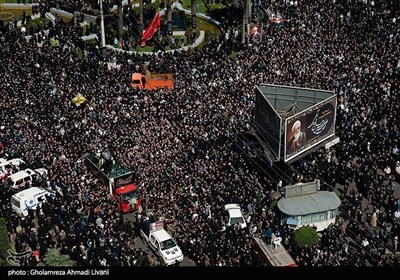 تشییع جثمان العلامة حسن زادة آملی فی مدینة آمل شمال ایران