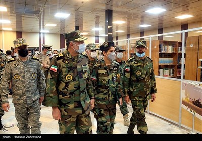 حضور امیر سرتیپ کیومرث حیدری فرمانده نیروی زمینی ارتش در مراسم افتتاح نمایشگاه دائمی دفاع مقدس