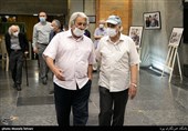 محمود پاک نیت و محمد فیلی در نمایشگاه عکس خنده برآتش
