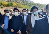 پنجمین سفر استانی رئیس جمهور ـ 4| استقبال اهالی تنگ سرخ از رئیس جمهور/ گفتوگوی صمیمی رئیسی با مردم و شنیدن مشکلات + فیلم