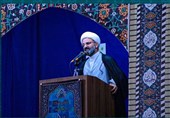 امام جمعه سمنان: ایجاد نظام ولایی و مردم‌سالاری دینی مهم‌ترین دستاوردهای انقلاب اسلامی ایران است