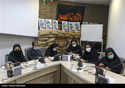 نشست خبری رونمایی از پوستر به یاد من باش در خصوص انتشار800 نمایشگاه کتاب دفاع مقدس در800 نقطه استان تهران