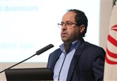 شأن جامعه نخبگانی تکرار دادههای غیرواقعی فضای مجازی نیست
